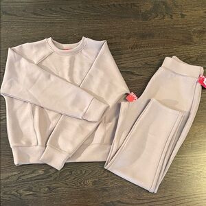❌ SOLD❌ SPANX crew neck pullover and tapered pants set